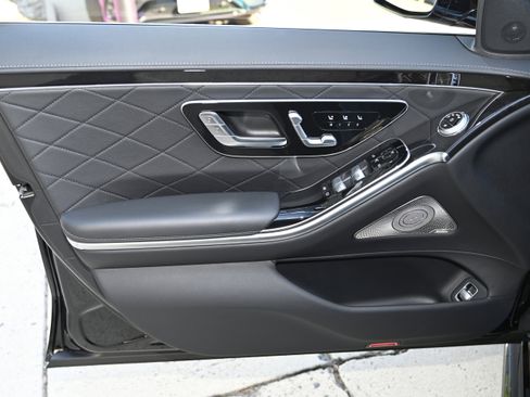 Used 2022 Mercedes-Benz S 580 4MATIC Sedan image 17