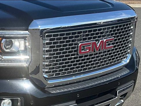Used 2015 GMC Sierra 3500 Denali image 32
