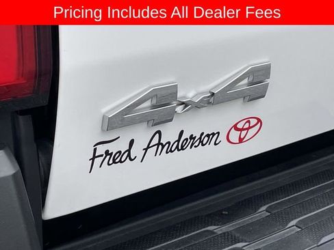 Used 2025 Toyota Tacoma SR AWD/4WD image 11