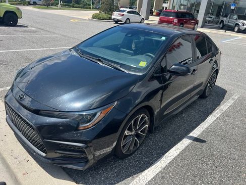 Used 2021 Toyota Corolla SE FWD image 2
