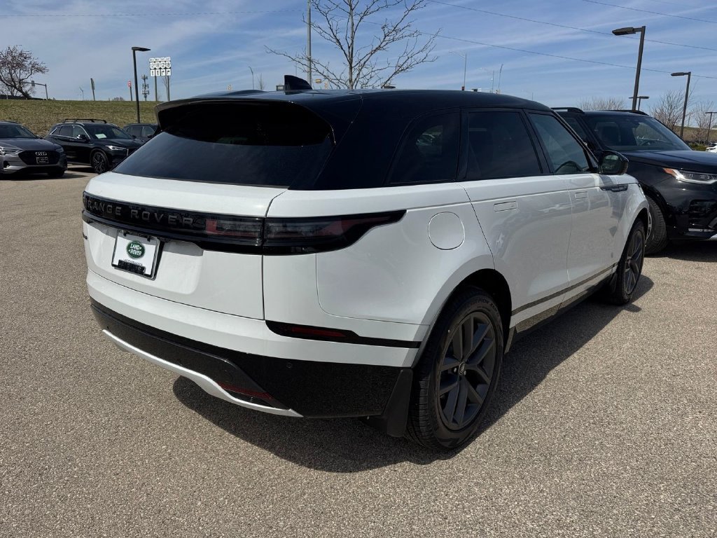 New 2026 Land Rover Range Rover Velar Dynamic SE AWD/4WD image 4