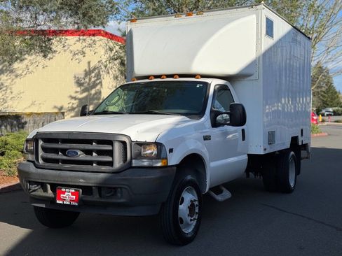 Used 2004 Ford F450 2WD Regular Cab Super Duty image 5