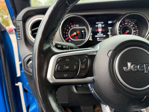 Used 2021 Jeep Gladiator Rubicon image 11