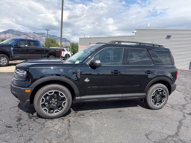 Used 2025 Ford Bronco Sport Outer Banks w/ Outer Banks Tech Package+ AWD/4WD image 14