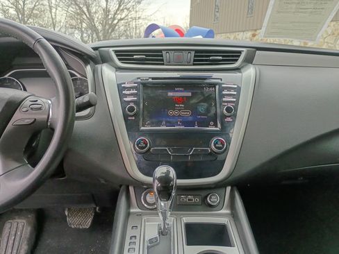 Used 2023 Nissan Murano SV image 17