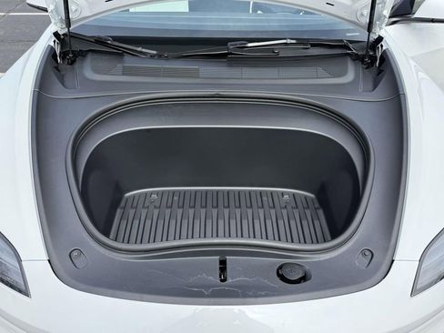 Used 2025 Tesla Model 3 Performance image 29