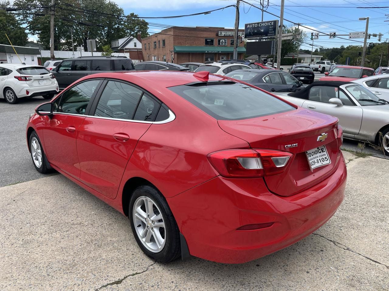 Used 2018 Chevrolet Cruze LT FWD image 14