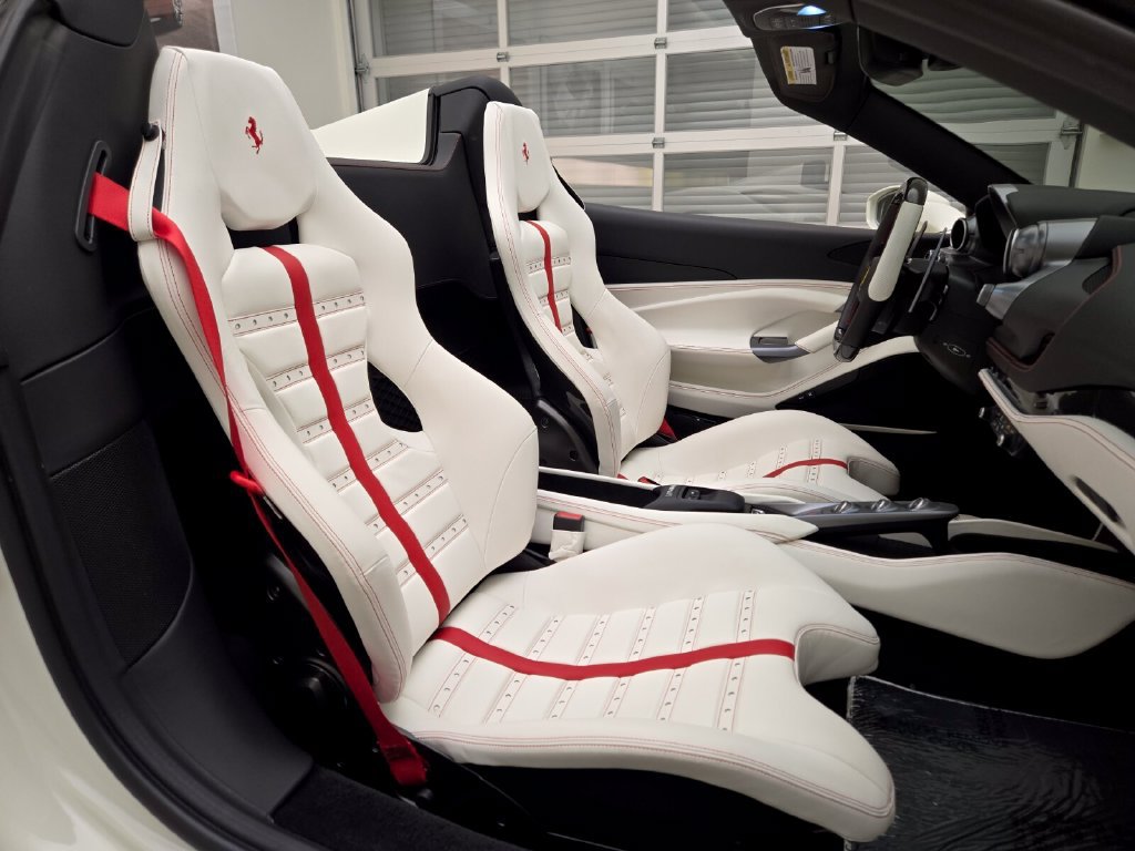 Used 2022 Ferrari F8 Tributo RWD image 24