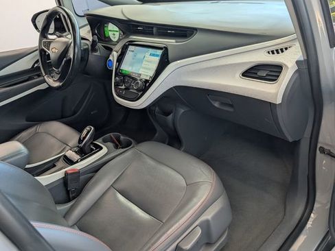 Used 2020 Chevrolet Bolt Premier w/ Infotainment Package image 15
