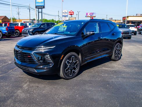 Used 2024 Chevrolet Blazer RS w/ LPO, Floor Liner Package FWD image 3