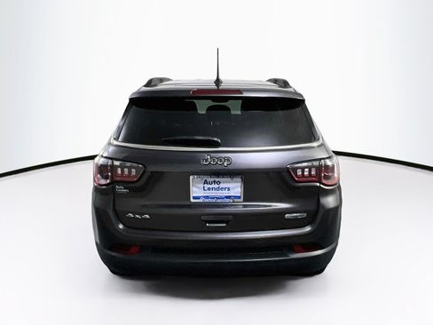 Used 2022 Jeep Compass Latitude AWD/4WD image 6
