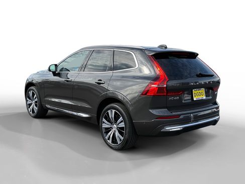 Used 2023 Volvo XC60 B5 Plus AWD/4WD image 3