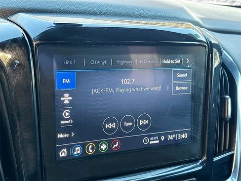 Used 2023 Chevrolet Traverse LT image 14