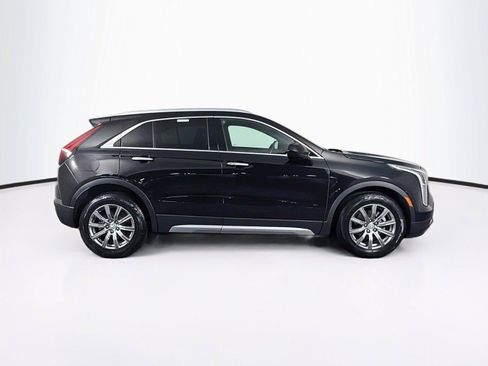 Used 2020 Cadillac XT4 Premium Luxury w/ Cold Weather Package AWD/4WD image 12