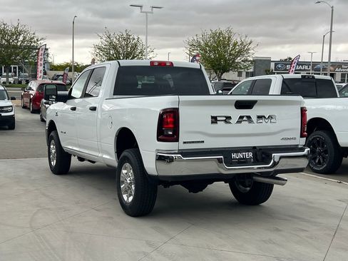 New 2026 RAM 2500 Big Horn AWD/4WD image 3