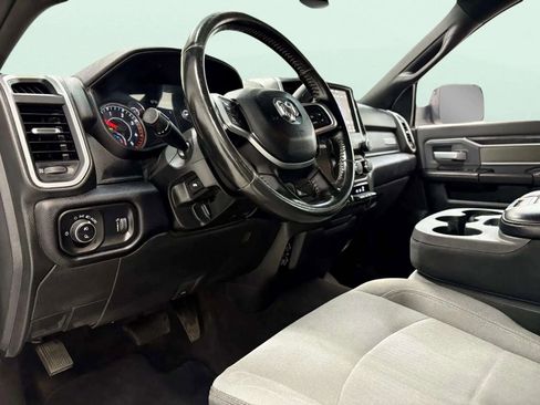 Used 2021 RAM 2500 Big Horn w/ Level 1 Equipment Group image 8