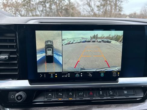 Used 2023 Chevrolet Silverado 1500 LTZ w/ LTZ Premium Package image 35