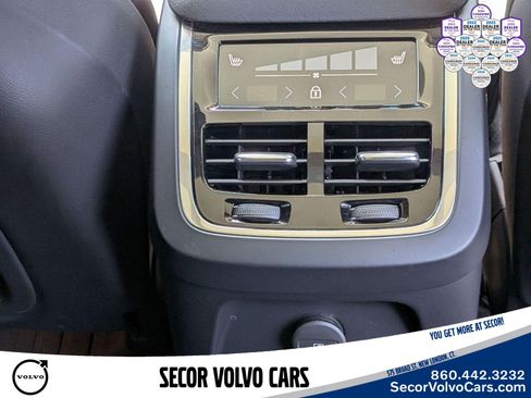 Certified 2023 Volvo XC90 T8 Ultimate w/ Protection Package Premier AWD/4WD image 17