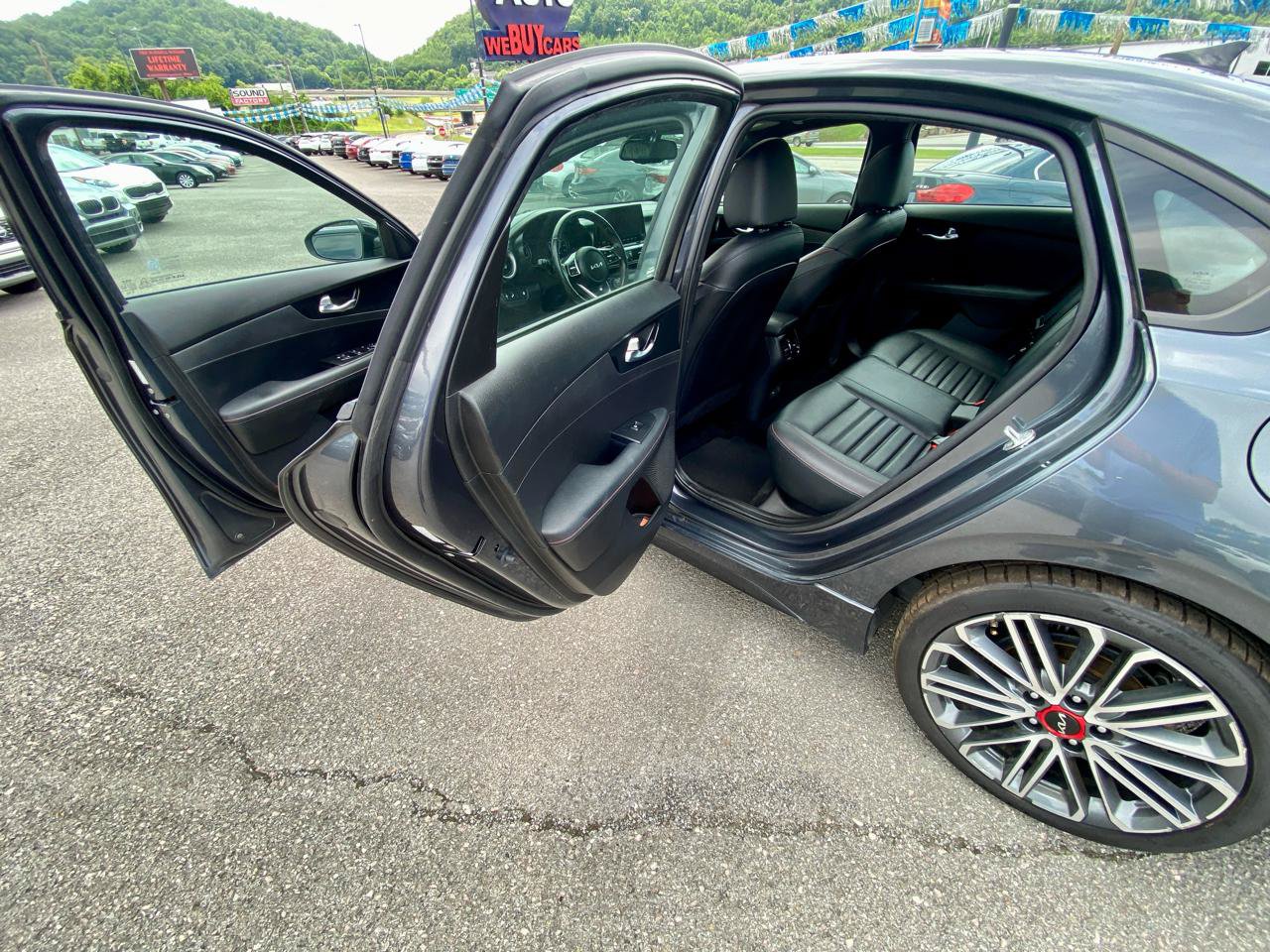 Used 2022 Kia Forte GT FWD image 14