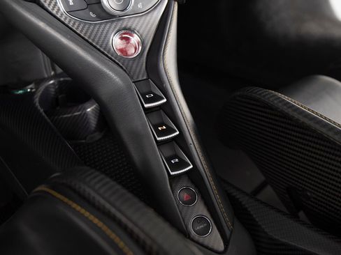 Used 2021 McLaren 765LT RWD image 23