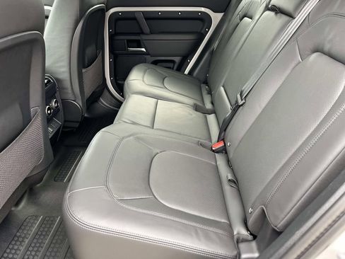 New 2026 Land Rover Defender 110 X-Dynamic SE AWD/4WD image 10