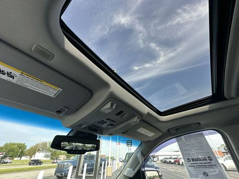 Used 2019 GMC Yukon Denali w/ Denali Ultimate Package AWD/4WD image 21