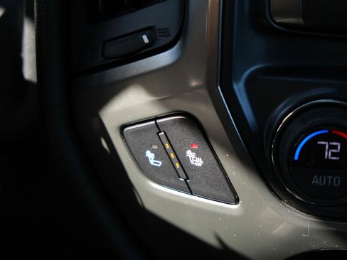 Used 2018 Chevrolet Silverado 1500 LT w/ All Star Edition image 31