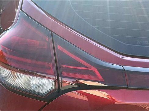 Used 2023 Nissan Kicks SR w/ SR Premium Package FWD image 23