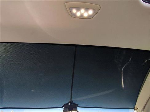 Used 2016 Tesla Model X 75D image 18