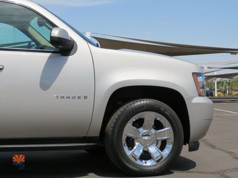 Used 2007 Chevrolet Tahoe LT w/ LT Preferred Equipment Group AWD/4WD image 19