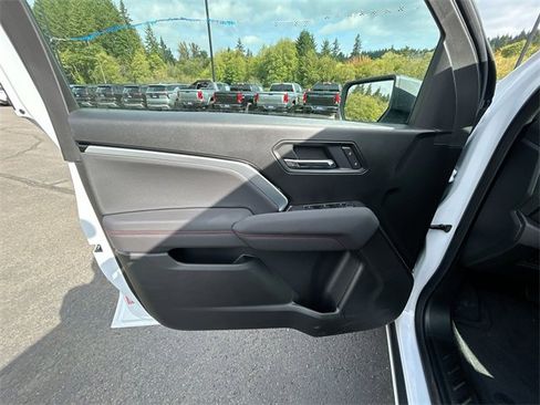 New 2025 Chevrolet Colorado Z71 w/ Technology Package image 22
