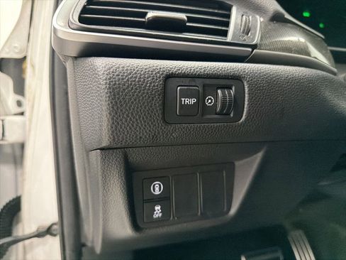 Used 2021 Honda Accord Sport image 9