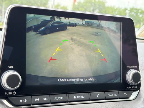 Used 2021 Nissan Sentra SR image 25