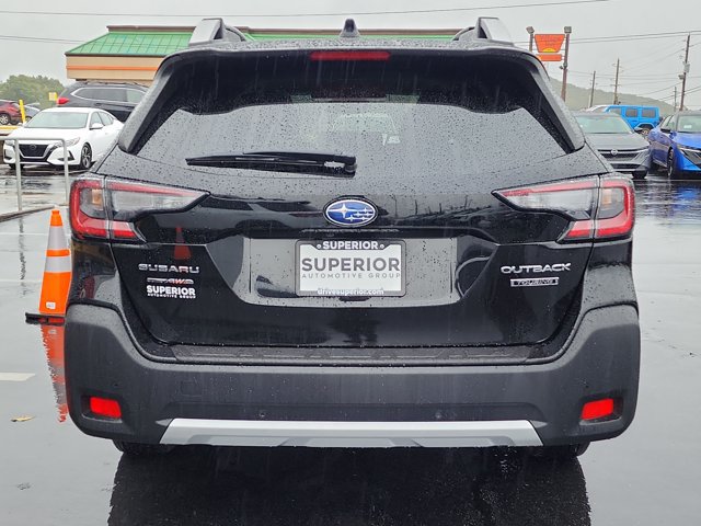 Used 2025 Subaru Outback Touring AWD/4WD image 4