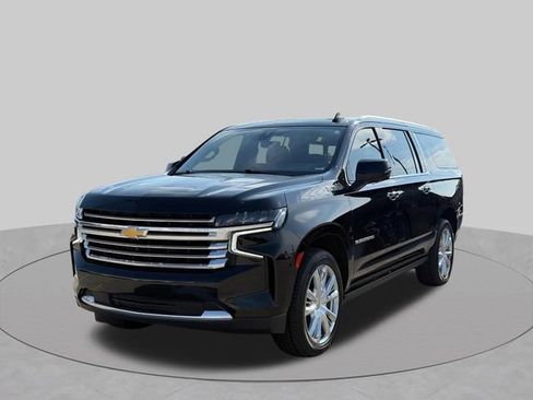 Used 2021 Chevrolet Suburban High Country w/ Premium Package 2 RWD image 14