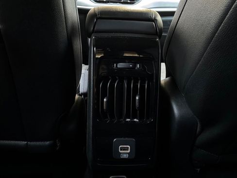 Used 2025 Jeep Compass Limited AWD/4WD image 13
