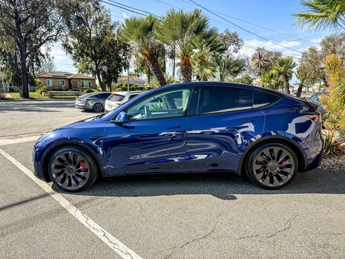 Used 2023 Tesla Model Y Performance image 13