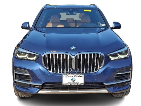 Used 2022 BMW X5 xDrive40i w/ Premium Package AWD/4WD image 2