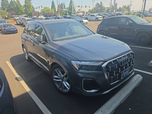 Used 2025 Audi Q7 3.0T Premium Plus w/ Premium Plus Package AWD/4WD image 1
