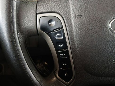 Used 2012 Hyundai Santa Fe GLS image 17