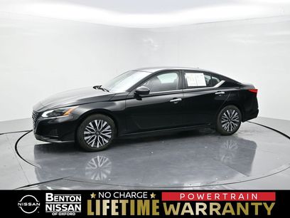 Used 2024 Nissan Altima 2.5 SV