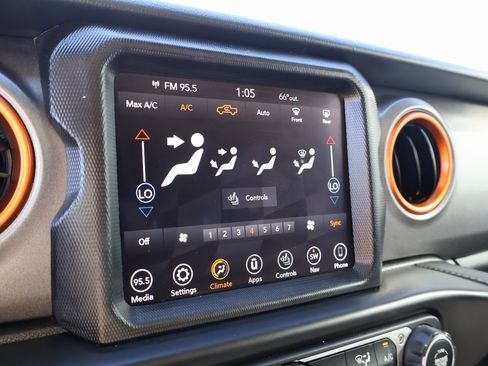 Used 2022 Jeep Gladiator Mojave w/ LED Lighting Group image 32