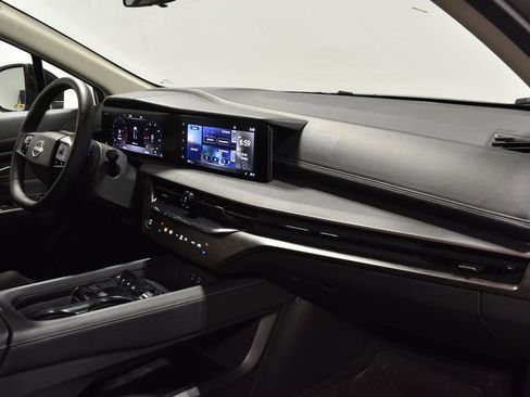 Used 2025 Nissan Murano SV image 31