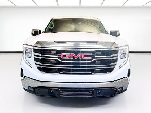 Used 2025 GMC Sierra 1500 SLT RWD image 2