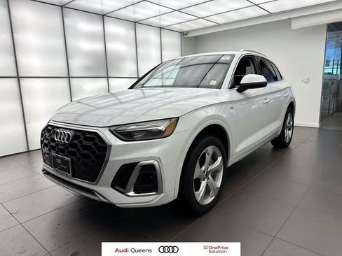 Used 2023 Audi Q5 2.0T Premium Plus w/ Premium Plus Package AWD/4WD image 1