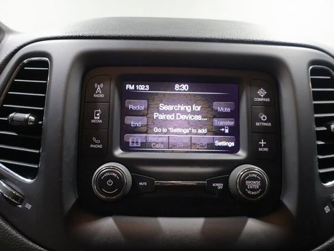 Used 2018 Jeep Compass Latitude w/ Cold Weather Group AWD/4WD image 25