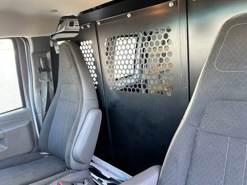 Used 2024 GMC Savana 2500 w/ Driver Convenience Package image 16