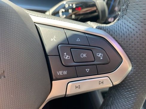 New 2025 Volkswagen Tiguan SE R-Line image 28