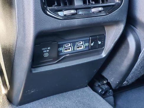 Used 2024 Jeep Grand Cherokee Limited AWD/4WD image 28