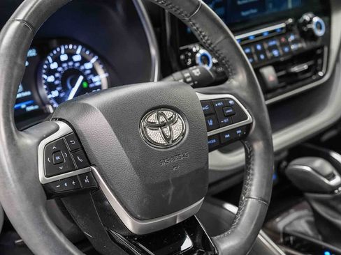 Used 2022 Toyota Highlander Limited AWD/4WD image 21